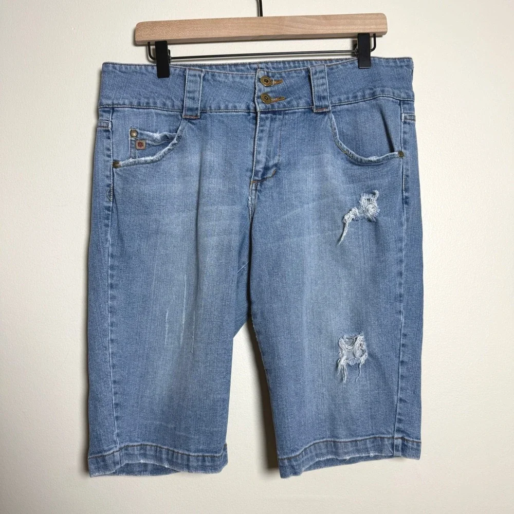 Paris Blues VTG Womens Distressed Denim Bermuda Shorts 13 Medium Wash Blue Y2K